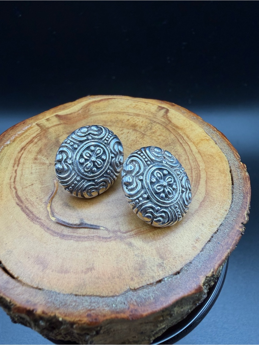 Ornate Sterling Silver Floral Oval Earrings - Made in Thailand 6.5g